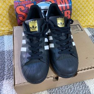 Adidas Superstar Sneakers